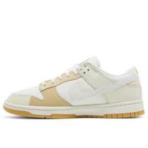 Nike Men's Cream and Tan Sneakers “if lost return to”
